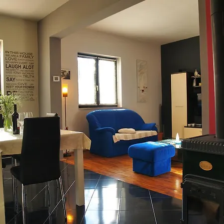 Roses דירה Lukoran