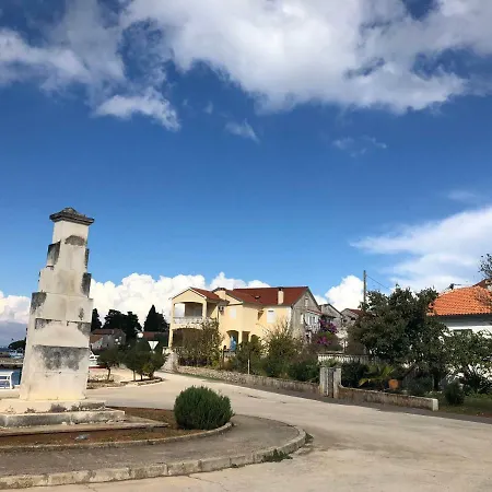 Roses דירה Lukoran