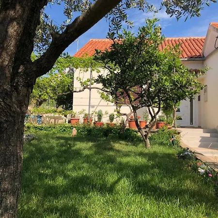 شقة Roses Lukoran