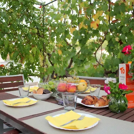 Apartament Roses *