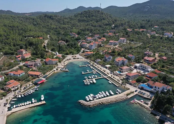 Roses Apartmán Lukoran