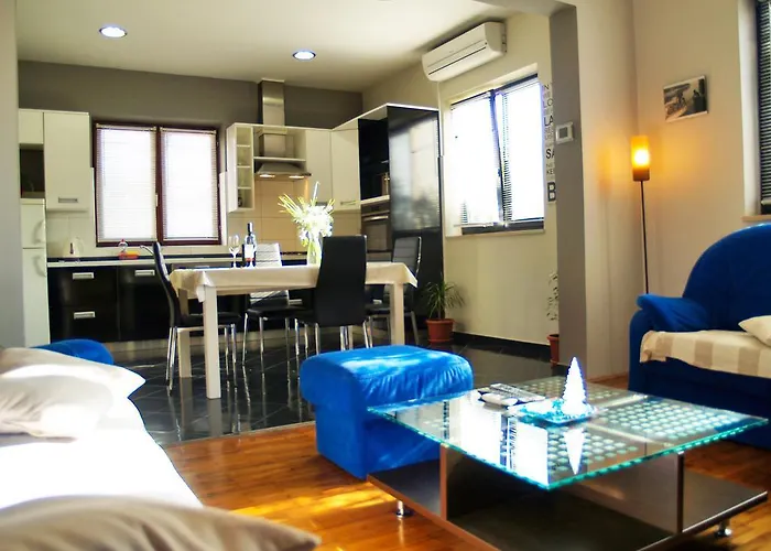 Roses Apartmán Lukoran